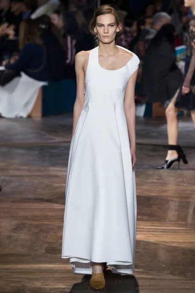 Look 35